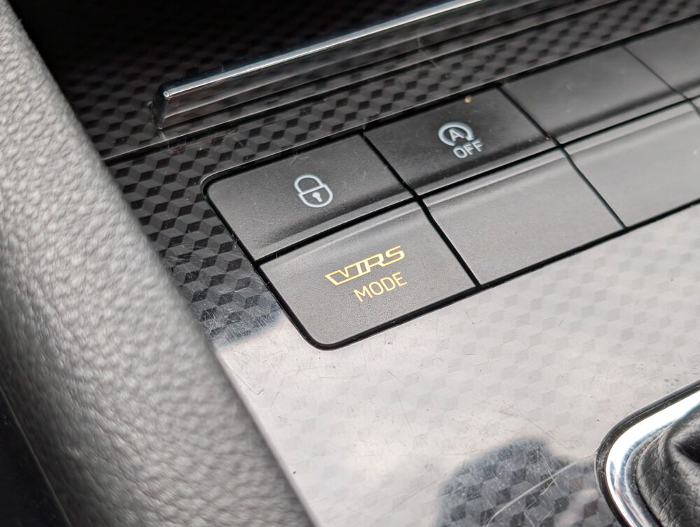 Octavia COMBI 2.0 TDI 180 RS 4X4 - ENTRETIEN SUIVI - GARANTIE 2017 occasion 69400 Arnas