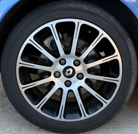 Clio III (2) 2.0 16V 203 RS GORDINI + 1ere MAIN FR + FUTUR COLLEC 2011 occasion 54000 Nancy