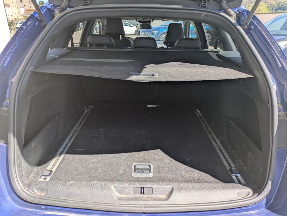 308 GENERATION-II SW 1.6 THP 205cv GT START-STOP / TOIT PANORAMI 2016 occasion 69420 Ampuis