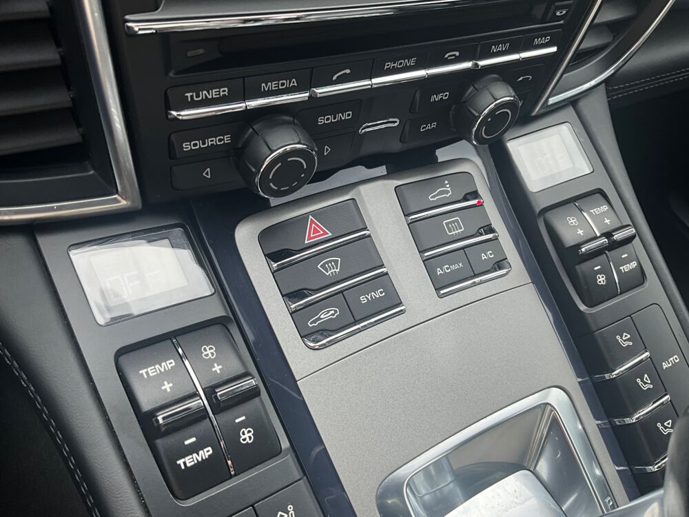 Panamera PORSCHE PANAMERA S V6 3.0 416cv Hybrid Tiptronic S 2014 occasion 17000 La Rochelle