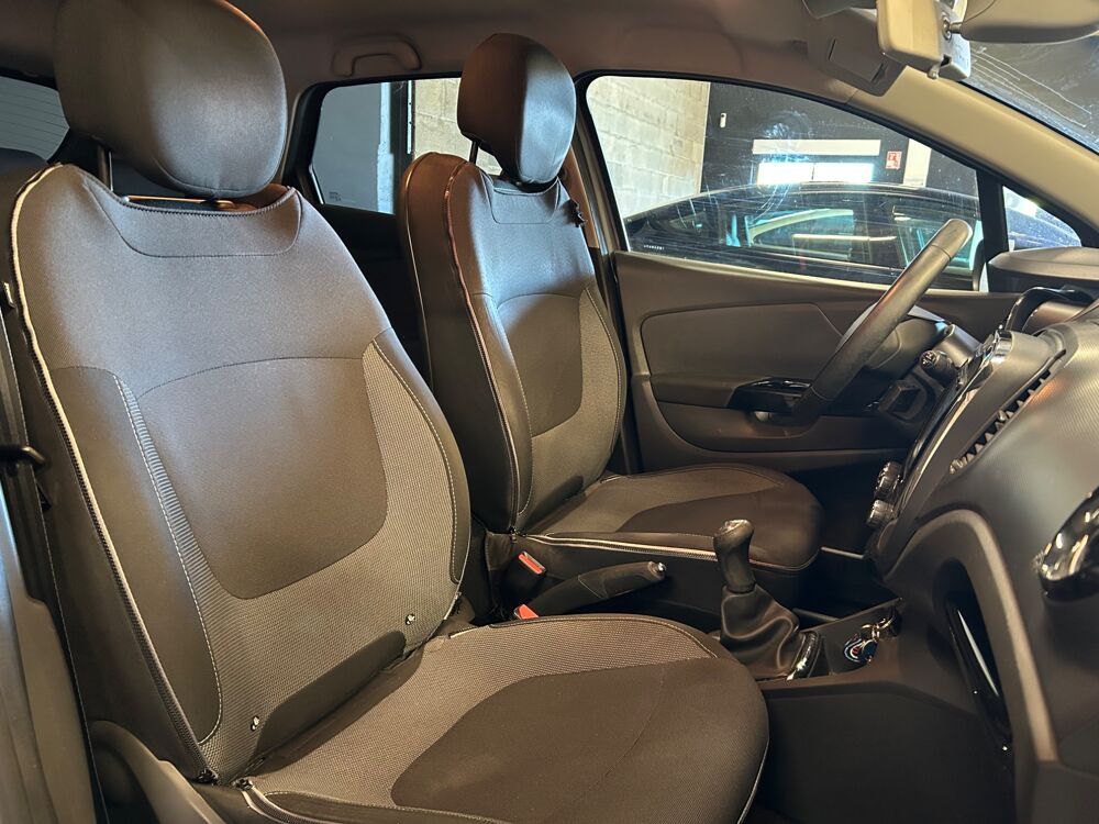 Captur 0.9 TCE 90 CH INTENS - 1ERE MAIN- ENTRETIEN COMPLET 2015 occasion 69400 Arnas