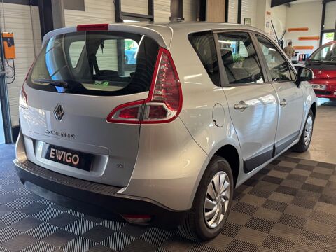 Sc&eacute;nic 1.5 DCI 110Ch - ENERGY - DISTRIBUTION NEUVE / EMBRAYAGE NEU 2011 occasion 79000 Niort