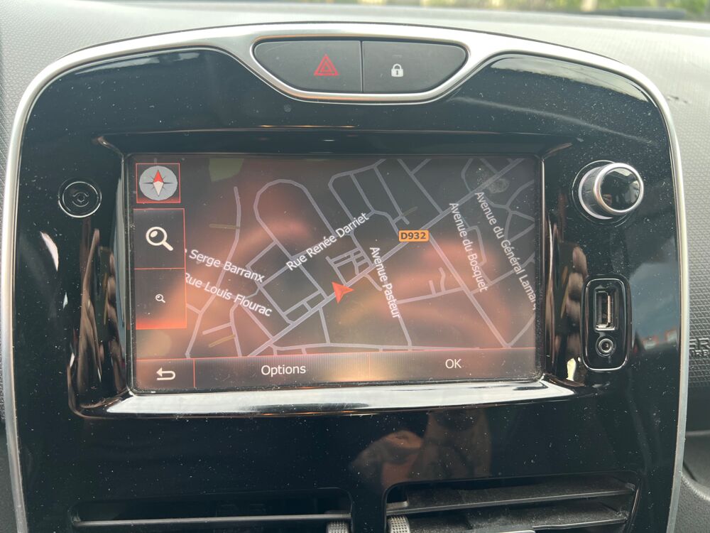 Clio 1.5 DCI 90 CH ENERGY BUSINESS EDC BVA / GPS /+ ATTELAGE 2016 occasion 40000 Mont-de-Marsan