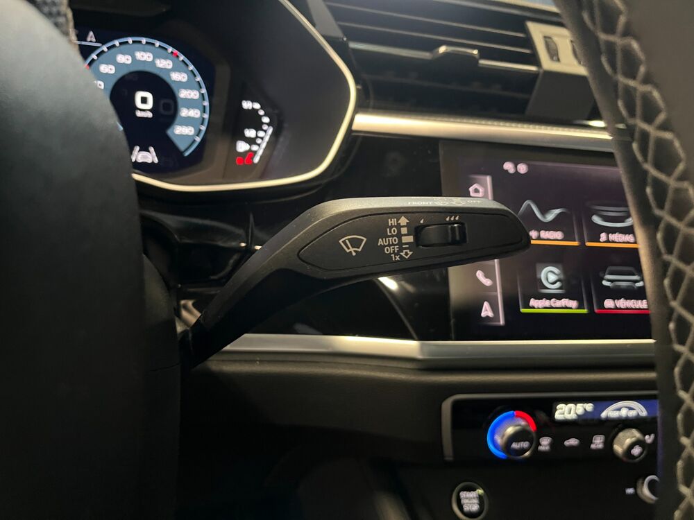 Q3 SPORTBACK S-LINE / TOIT OUVRANT / 1.5 35 TFSi 150 S-TRONIC B 2024 occasion 33260 La Teste-de-Buch