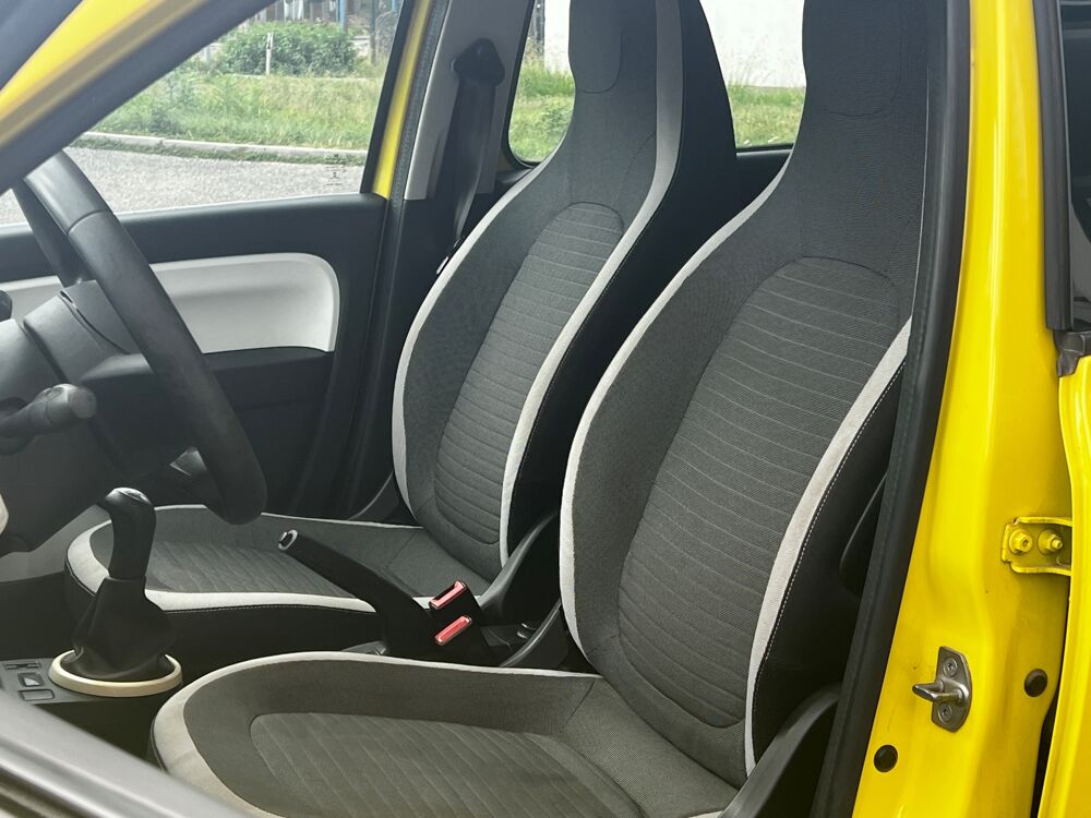 Twingo 1.0 SCE 70 CH ZEN / 1ERE MAIN + ENTRETIEN CONSTRUCTEUR 2015 occasion 47000 Agen
