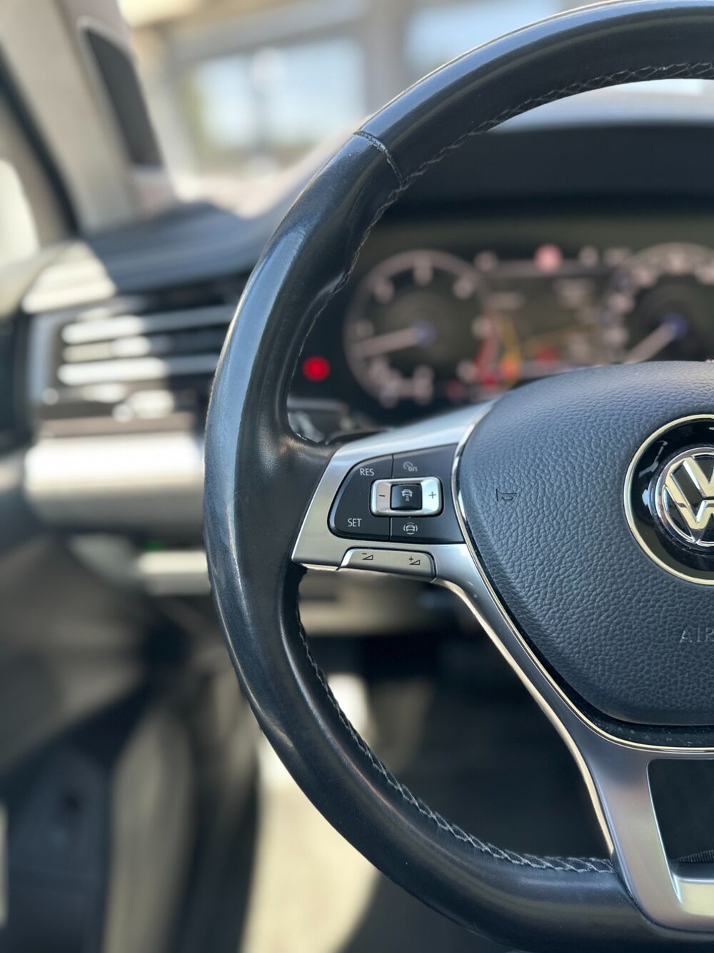 Touareg CARAT 3.0 TDI 286CH 4MOTION BVA - TOIT OUVRANT 2018 occasion 26000 Valence