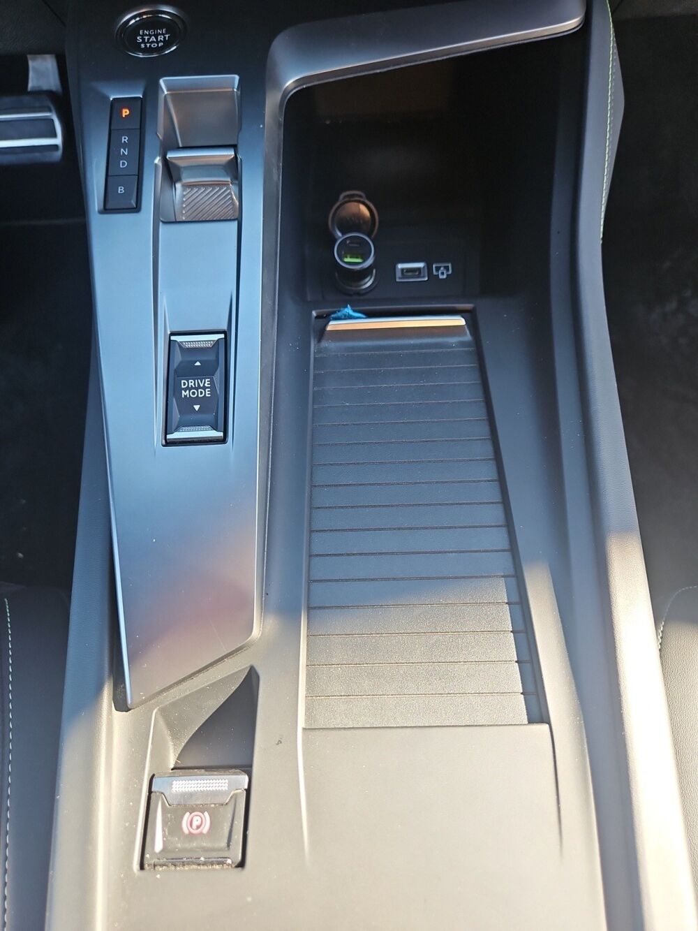308 GENERATION-III 1.6 225H 180 HYBRID PHEV 12.4 KWH GT PACK E.E 2022 occasion 38590 Saint-&Eacute;tienne-de-Saint-Geoirs