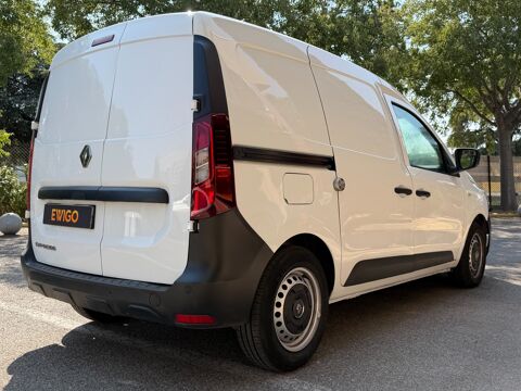 Express FOURGON 1.5 BLUEDCI 75CH CONFORT *RADAR DE RECUL*SERRURE POR 2023 occasion 13009 Marseille