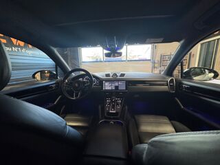 Cayenne 3.0 E-HYBRID 462H 340 PHEV 14.1KWH BVA 2020 occasion 83600 Fr&eacute;jus