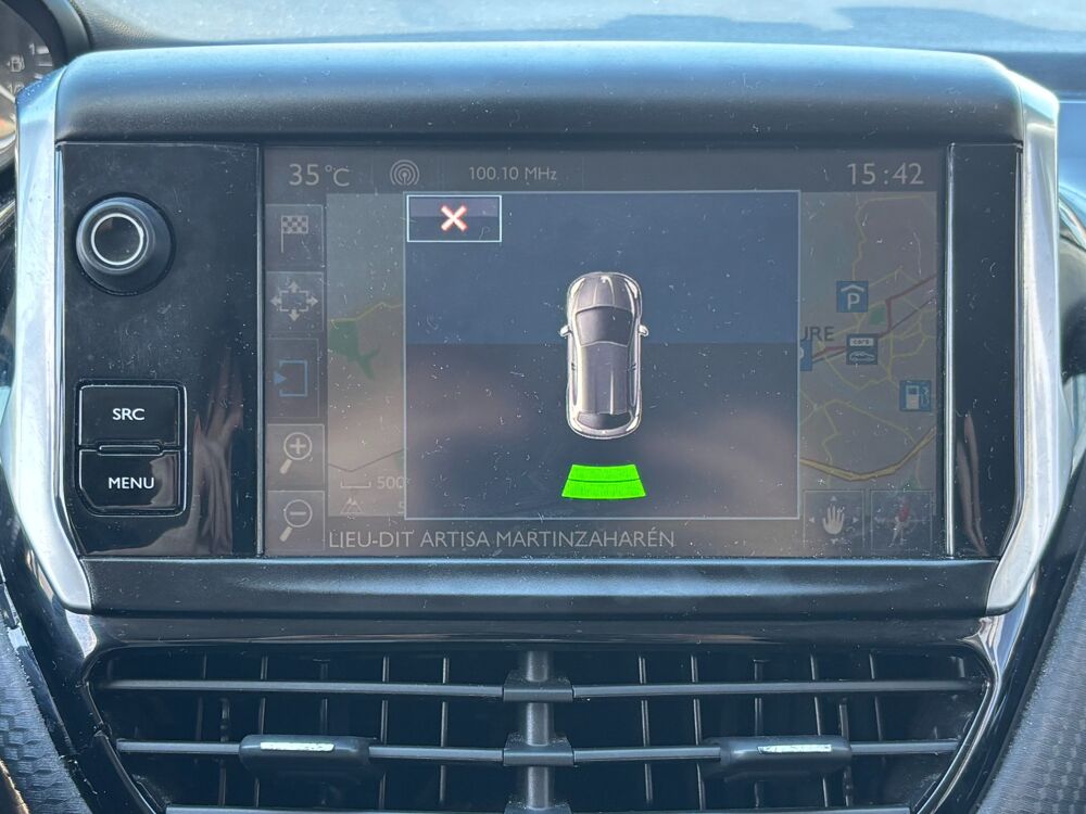 208 1.2 PURETECH 82ch STYLE 5P / DISTRIBUTION OK / BLUETOOTH / C 2016 occasion 64122 Urrugne