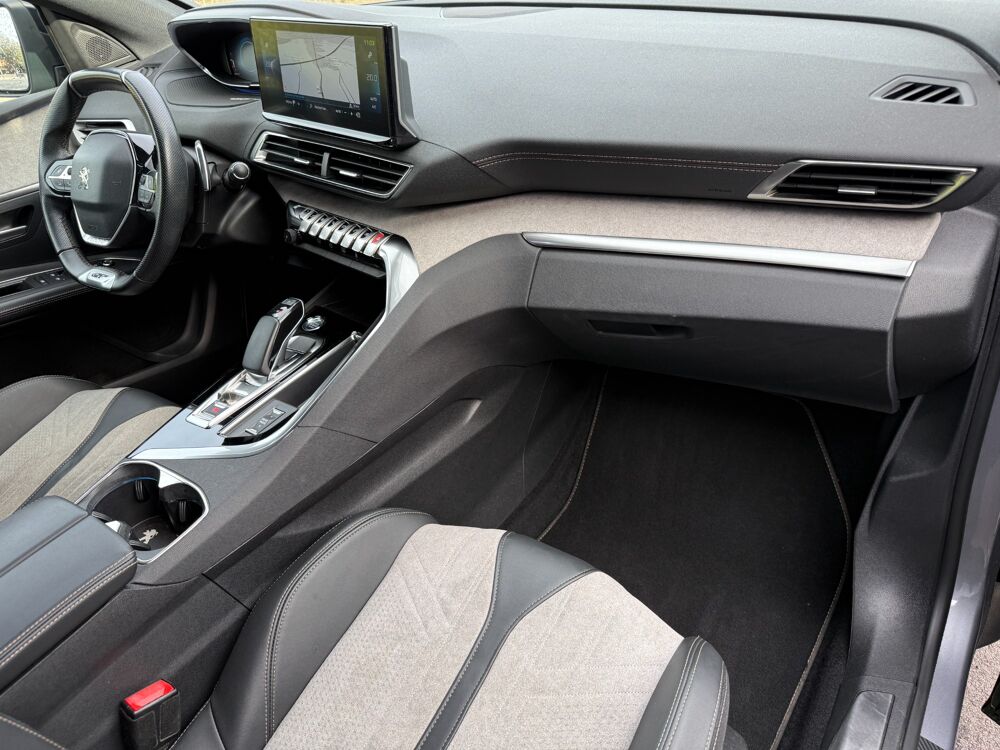 3008 II HYBRID 225 ch GT PACK E-EAT8 2021 occasion 65290 Juillan