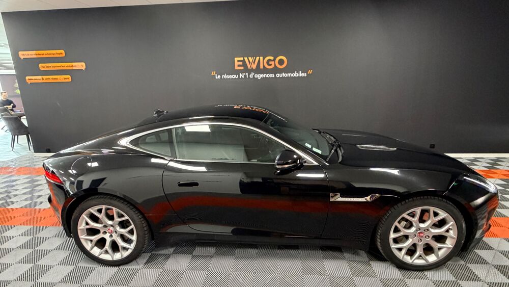 F-Type COUPE V6 3.0 SURALIMENTE 340ch BVA8 2015 occasion 34430 Saint-Jean-de-V&eacute;das