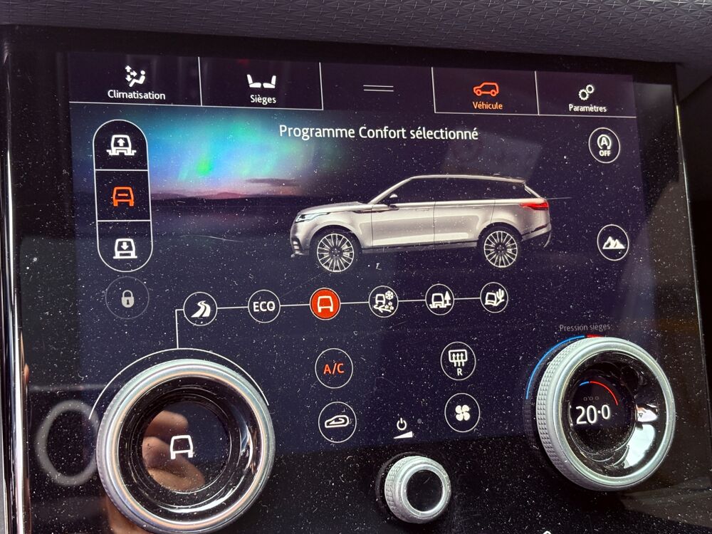Range rover velar 3.0 D 300CH SE R-DYNAMIC 4WD BVA ATTELAGE 2018 occasion 69400 Arnas