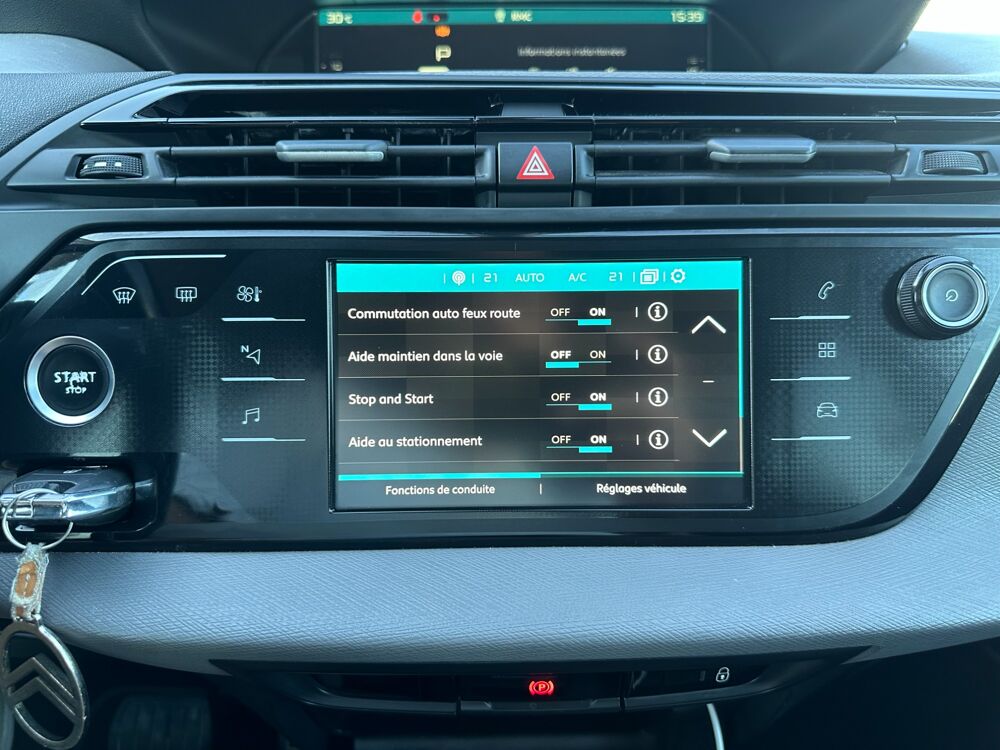 C4 Spacetourer 1.5 BLUEHDI 130CH / FEEL / CAMERA RECUL - CARPLAY - SIEGES C 2019 occasion 44220 Cou&euml;ron