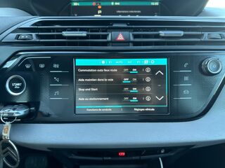 C4 Spacetourer 1.5 BLUEHDI 130CH / FEEL / CAMERA RECUL - CARPLAY - SIEGES C 2019 occasion 44220 Cou&euml;ron
