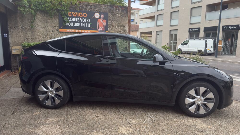 Model Y ELECTRIC STANDARD 264cv 60KWH BVA - 1ER MAIN - TVA NON RECUP 2023 occasion 69150 D&eacute;cines-Charpieu
