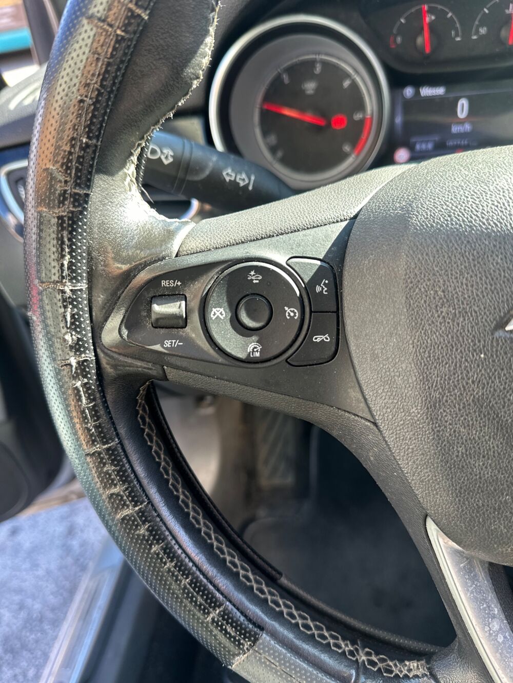Astra 1.6 CDTI 136CH ELITE SIEGES VOLANT CHAUFFANT bva 2019 occasion 25000 Besan&ccedil;on