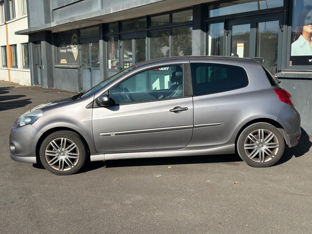 Clio 1.6 128 GT REVISION ET COURROIE OK 2010 occasion 26000 Valence