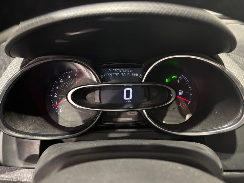 Clio 0.9 TCE 75CH ENERGY LIMITED / FAIBLE CONSO / IDEAL JEUNE PER 2019 occasion 17430 Tonnay-Charente