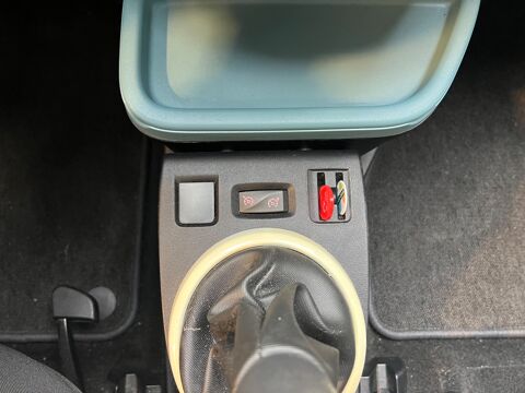 Twingo 1.0 SCE 70 INTENS // FAIBLE KILOMETRAGE // CLIMATISATION // 2015 occasion 33320 Eysines