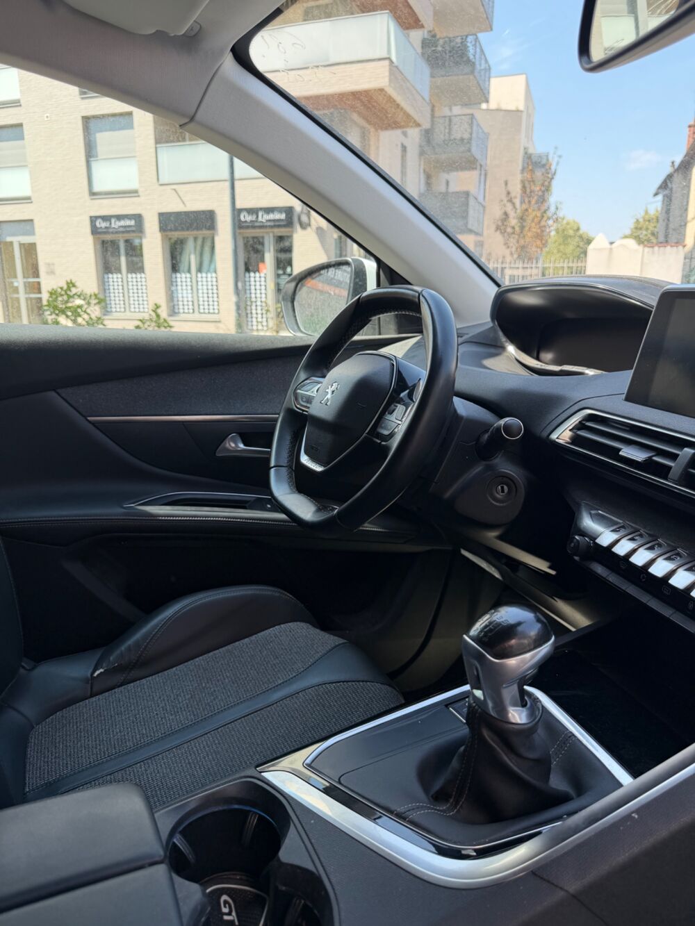 5008 GENERATION-II 1.2 PURETECH 130CV - ALLURE - 7 PLACES 2019 occasion 69150 D&eacute;cines-Charpieu