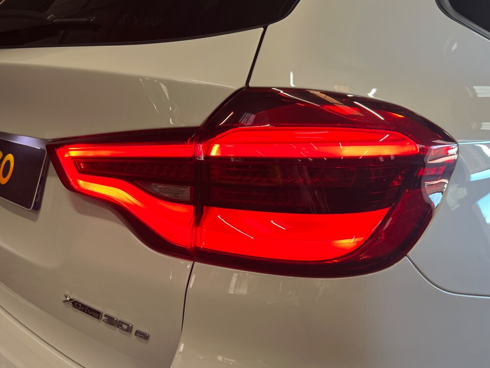 X3 3.0 E 292ch HYBRID BUSINESS XDRIVE SIEGE CHAUFFANT + ATTELAG 2021 occasion 26100 Romans-sur-Is&egrave;re