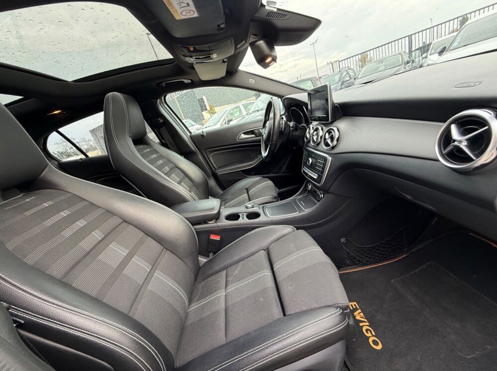 Classe GLA 2.2 220 D 175 FASCINATION 7G-DCT BVA - CAM&Eacute;RA DE RECUL - TOI 2018 occasion 27000 &Eacute;vreux