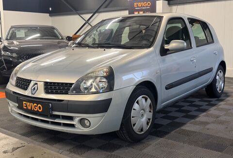 Clio 1.4 97 Ch DYNAMIQUE - CLIMATISATION - LIMITEUR - DISTRIBUTI 2004 occasion 79000 Niort