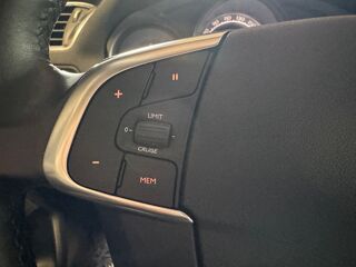 C4 1.2 PURETECH 110 FEEL 2015 occasion 83600 Fr&eacute;jus