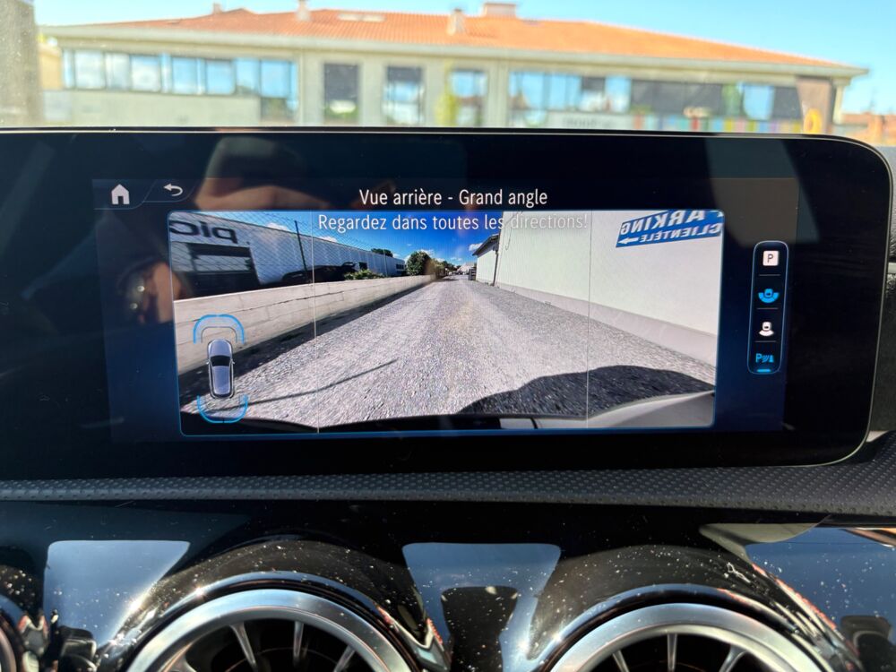 Classe A 1.3 180 135 CH HYBRID MHEV PREMIUM AMG LINE BVA / SUIVI MERC 2023 occasion 40000 Mont-de-Marsan