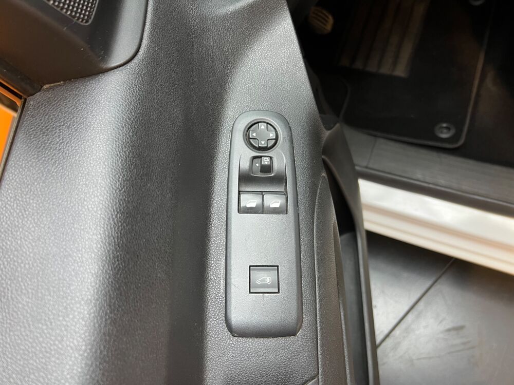 Combo VP FOURGON 1.5 TD 100 L N1 CARGO PACK TECHNOLOGIE // CARPLAY // 2020 occasion 33320 Eysines