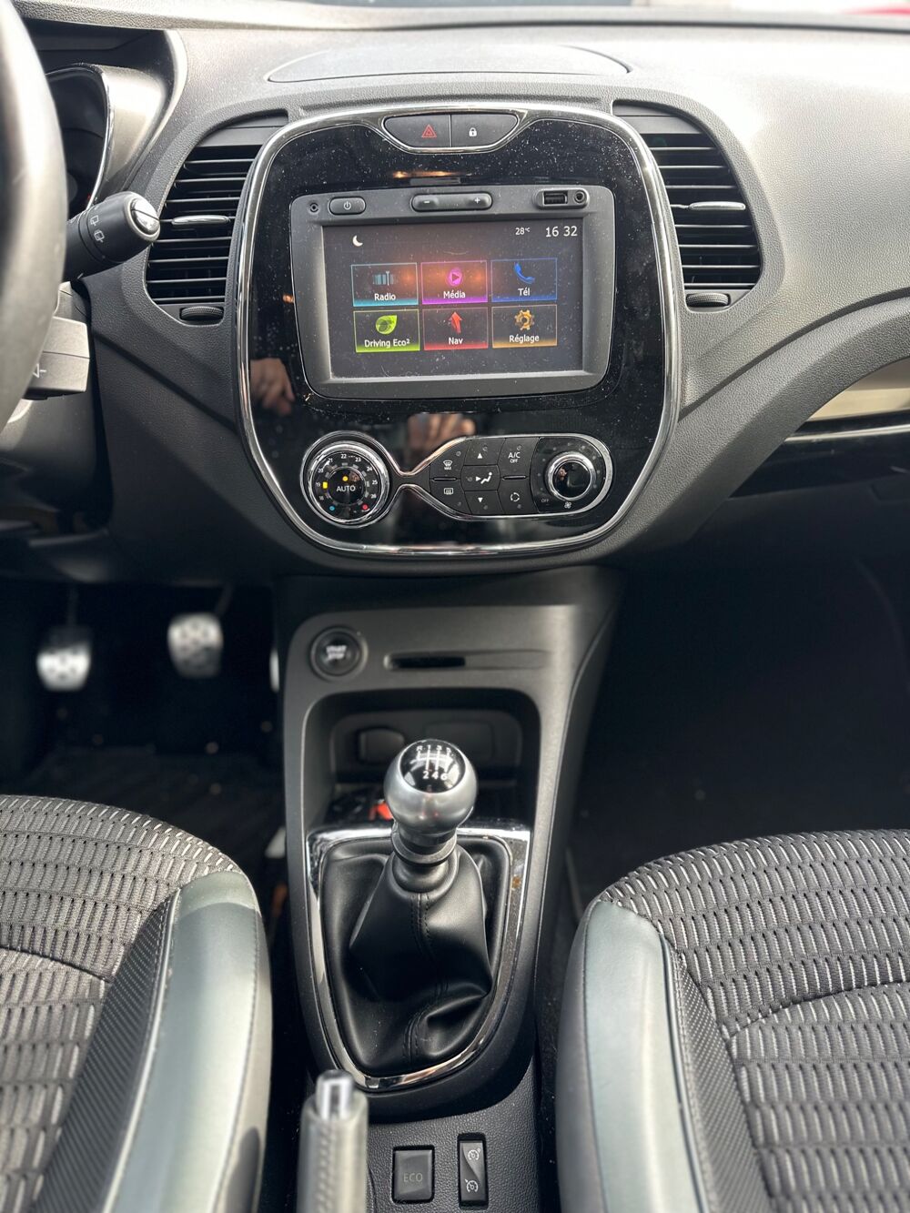 Captur 1.5 DCI 110 ENERGY INTENS START-STOP 2016 occasion 25000 Besan&ccedil;on