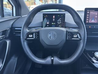 MG4 EV 204ch - 64kWh Luxury / 1&egrave;re main / Suivi MG 2024 occasion 64122 Urrugne