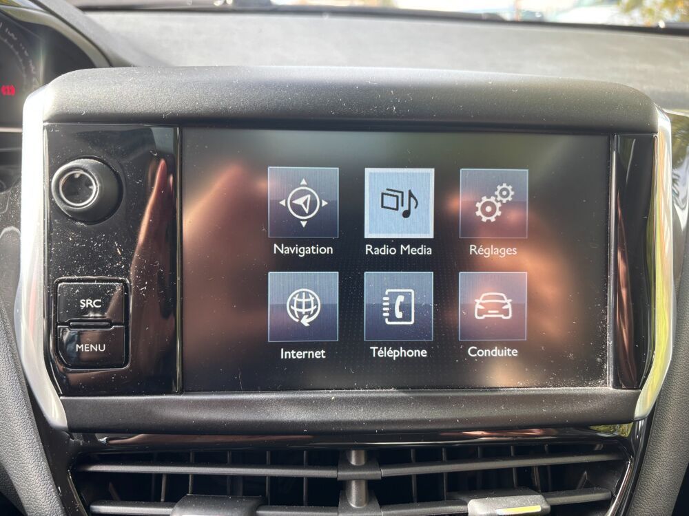 208 GENERATION-I 1.2 VTI 80 ALLURE-TOIT PANORAMIQUE-BLUETOOTH-GP 2014 occasion 76150 Saint-Jean-du-Cardonnay