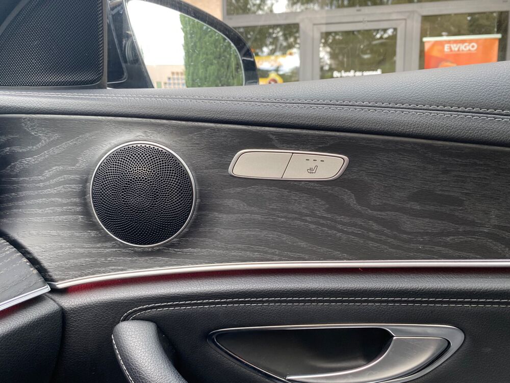 Classe E 2.0 220d 195CH AMG LINE *VIRTUAL COCKPIT*TOIT OUVRANT*CAMERA 2019 occasion 13009 Marseille