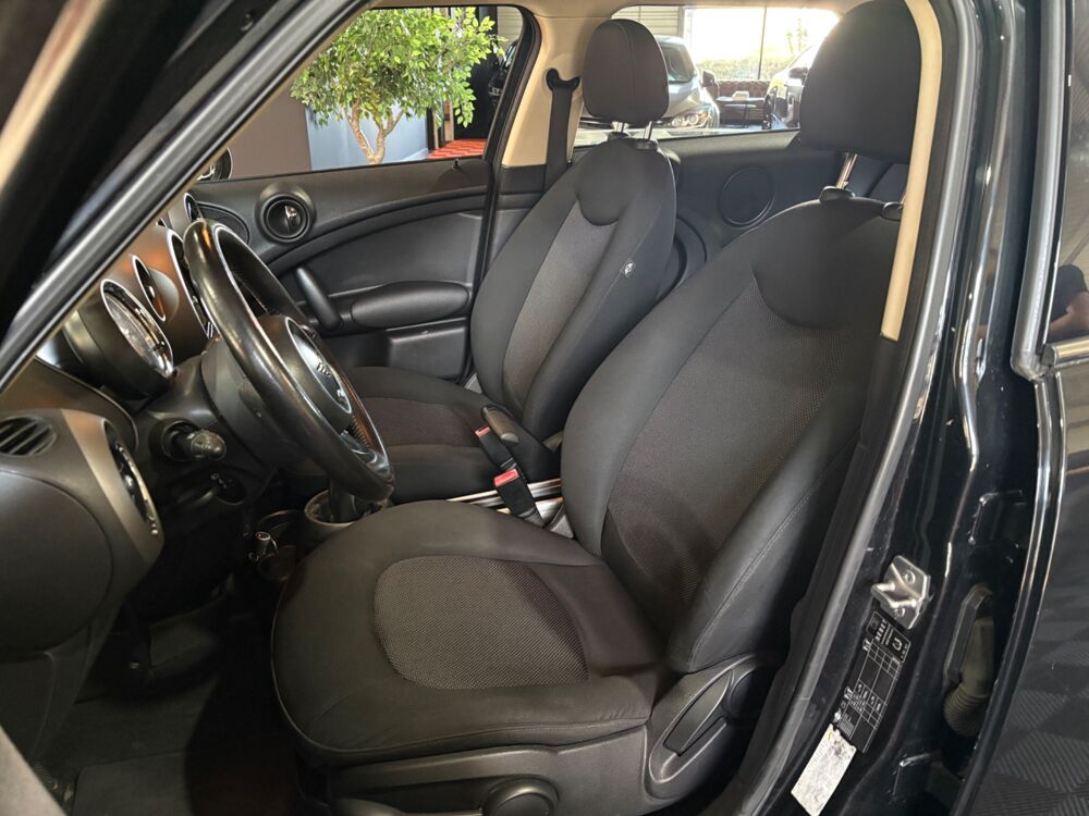 Countryman 1.6 120 CH / RADARS ARR 2011 occasion 29000 Quimper