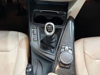 S&eacute;rie 3 2.0 318 D 150 CH LUXURY / TOIT OUVRANT / RADARS AV & AR / SI 2016 occasion 29000 Quimper