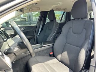 V60 2.0L D3 150ch BUSINESS GEARTRONIC + APPLE CARPLAY / CAMERA D 2020 occasion 38420 Le Versoud