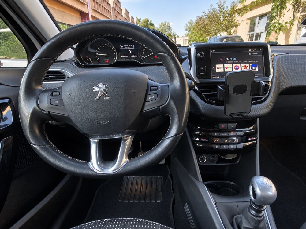208 1.2 PURETECH 110 Ch ALLURE *CAM&Eacute;RA DE RECUL*COURROIE DE DIST 2019 occasion 13009 Marseille