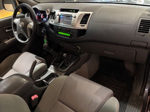 Hilux DOUBLE CABINE 2.5 D4D 145ch LEGENDE - ENTRETIEN TOYOTA 2012 occasion 81990 Puygouzon