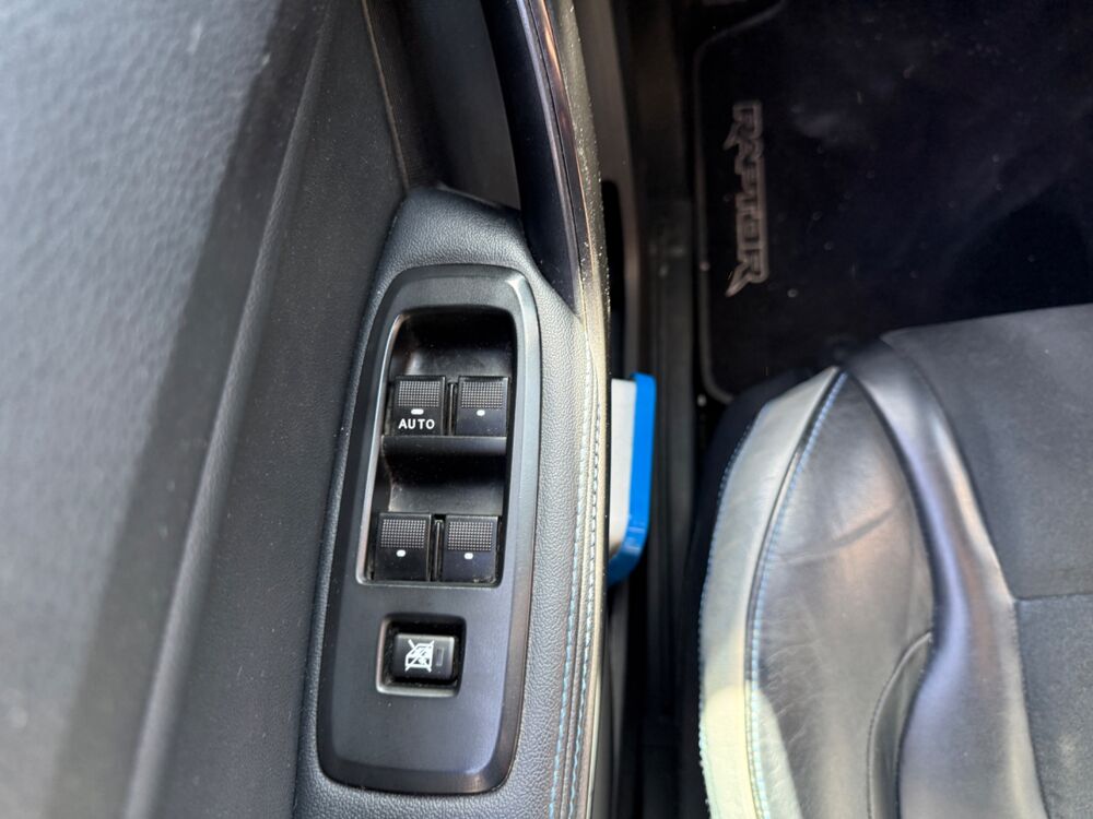 Ranger DOUBLE CABINE 2.0 ECOBLUE 215 CH RAPTOR 4X4 BVA10 DISTRIBUTI 2019 occasion 25000 Besan&ccedil;on