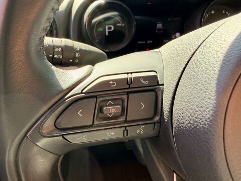 Yaris 1.5 VVTI 115Ch 90 FULL-HYBRID 0.8KWH ELEGANT E-CVT BVA - CAM 2022 occasion 76150 Saint-Jean-du-Cardonnay