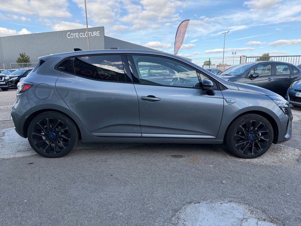 Clio 1.6 E-TECH 140Ch 90 HYBRID FULL-HYBRID BUSINESS BVA - ESPRIT 2026 occasion 27000 &Eacute;vreux