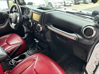 Wrangler 3.6 V6 285 ch RUBICON AWD ETHANOL ET PEDALBOX 2014 occasion 64320 Idron