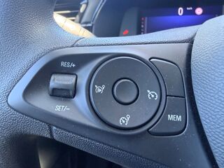 Corsa 1.2 T 75 CH MID-LIFE EDITION + CAMERA DE RECUL + CARPLAY 2024 occasion 97410 Saint-Pierre