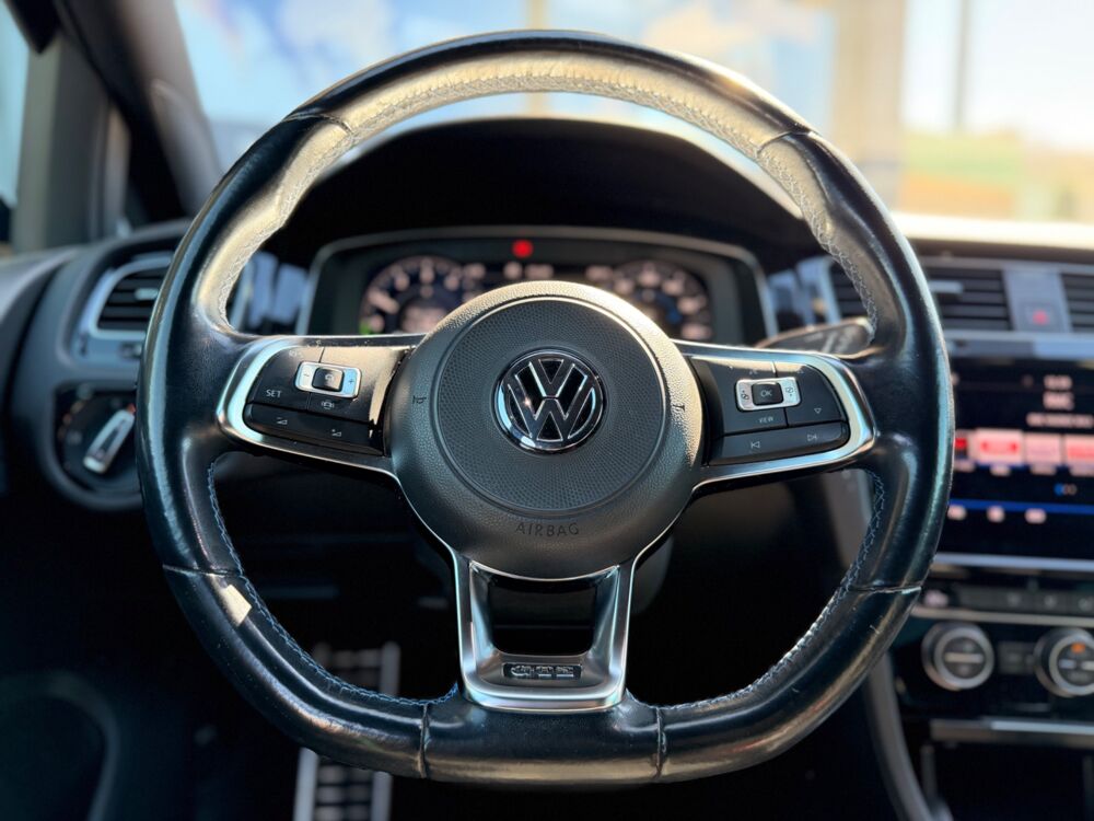 Golf GTE 204 Ch 1.4 TSI DSG BVA - CARPLAY - VIRTUAL COCKPIT 2020 occasion 26000 Valence
