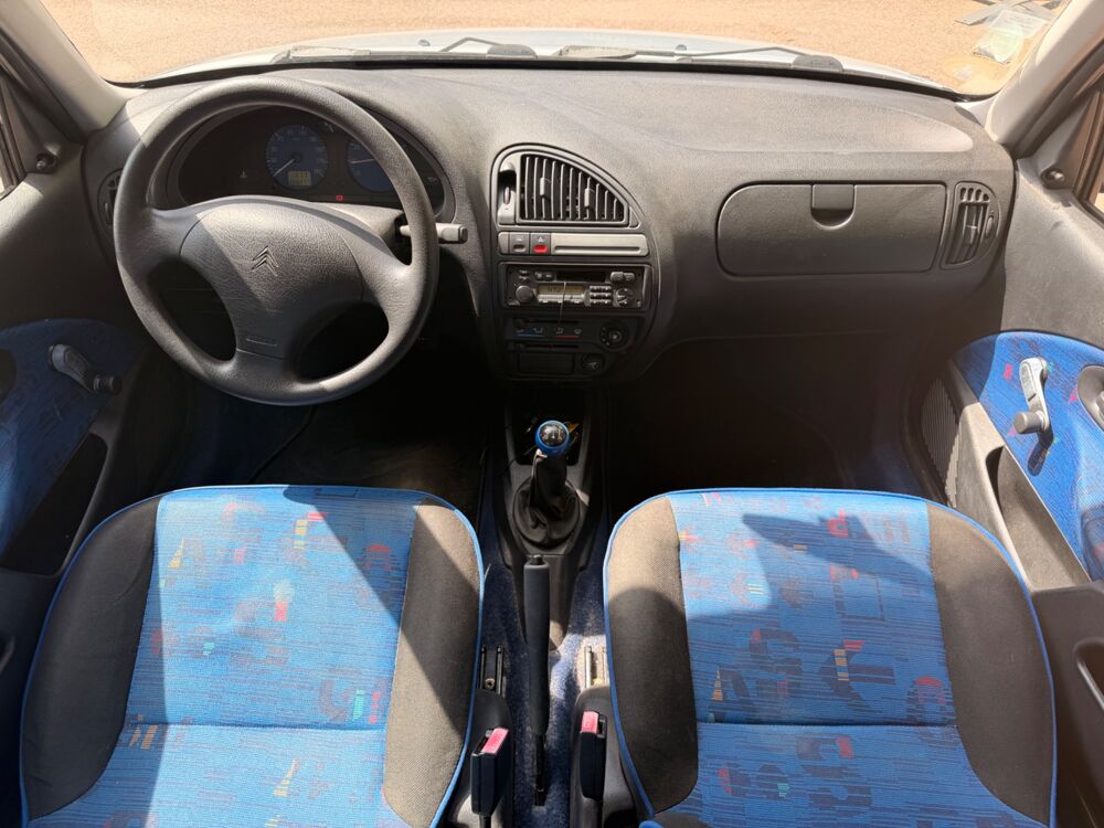 Saxo 1.1 60CH EDITION BIC - DIRECTION SEMI ASSIST&Eacute;E - RADIO - ENT 2002 occasion 76150 Saint-Jean-du-Cardonnay