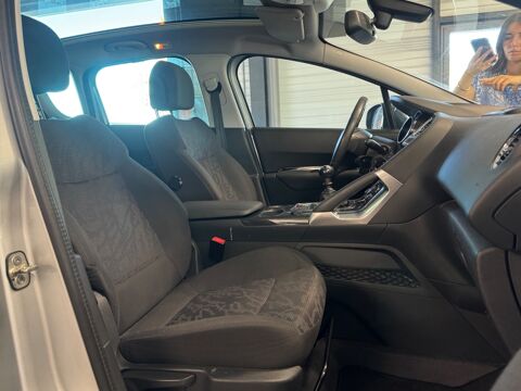 3008 GENERATION-I 1.6 HDI 116 Ch - DISTRIBUTION OK 2013 occasion 79000 Niort