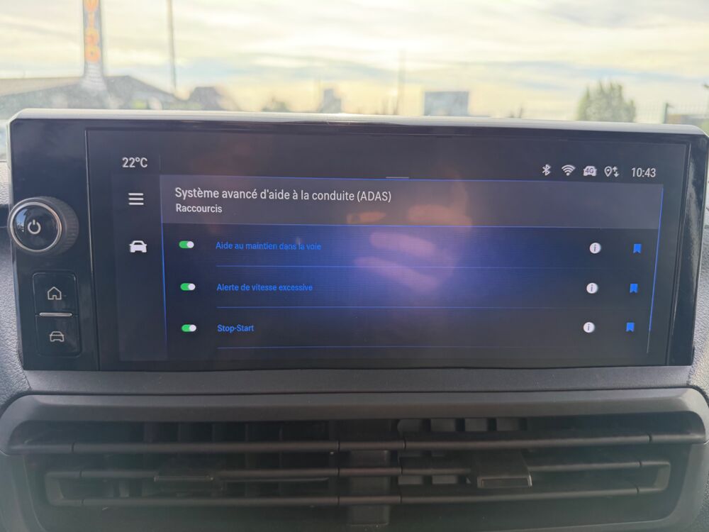Vivaro FOURGON 1.5 D 120CH TAILLE M TVA RECUPERABLE - CARPLAY - CAM 2024 occasion 27000 &Eacute;vreux