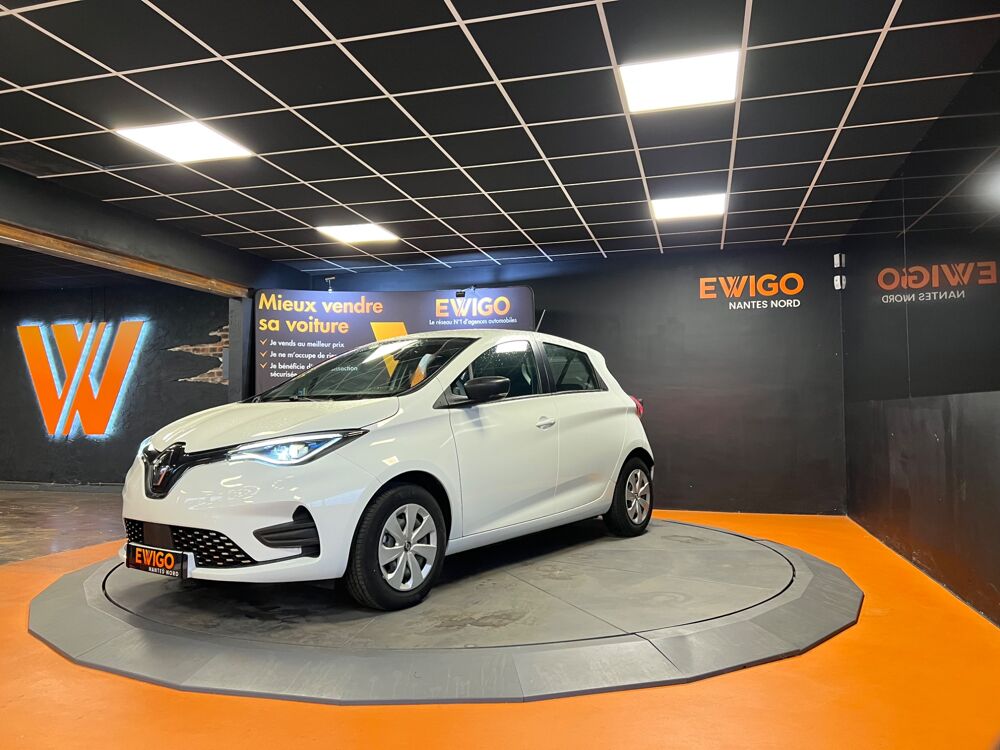 Zo&eacute; R135 E-TECH ZE 52KWH ACHAT-INTEGRAL EQUILIBRE BVA // APPLE C 2022 occasion 44300 Nantes